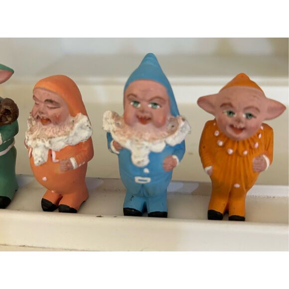 Vintage Set of 6 Disney Clay Dwarfs - Picture 4 of 12